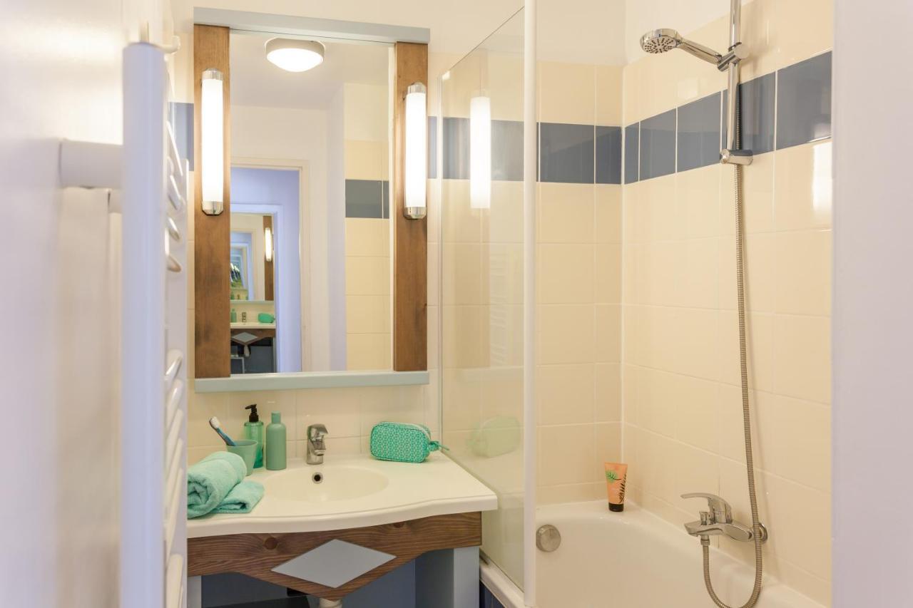 One-Bedroom Apartment Sleeping Alcove Terrace or Balcony Sea View,511003206:JPEG